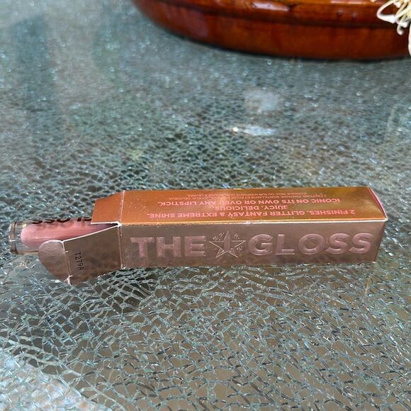 Jeffree Star Body Count Nude Lipstick - Picture 2 of 6